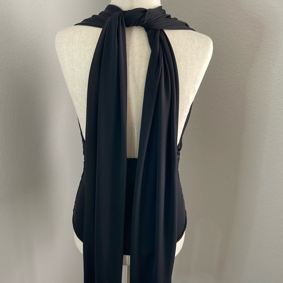 Tailor & Twirl By Tatyana Wrap Top Black Small - Picture 5 of 7